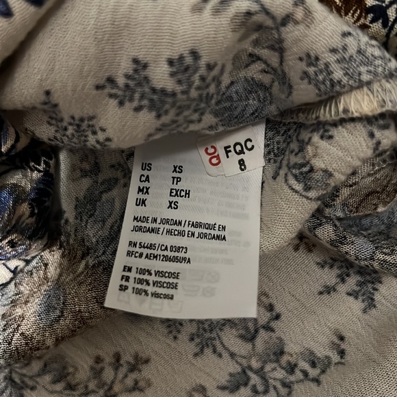 AEO Floral Cold Shoulder Long-Sleeve Dress Like New - Picture 6 of 9